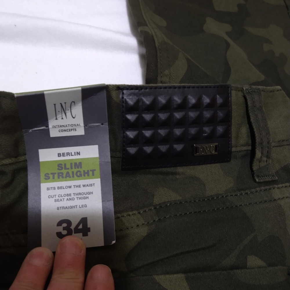 INC Berlin Slim Straight Camo Moto Jeans - Picture 8 of 16